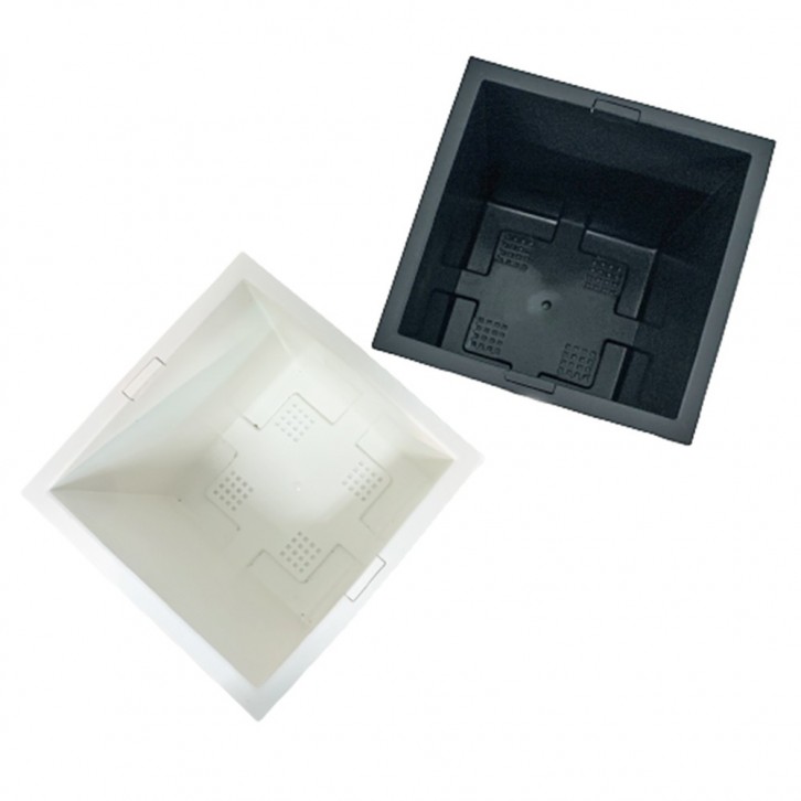 SQUARE Nordic Self-Watering Plant Pot (Plastic)