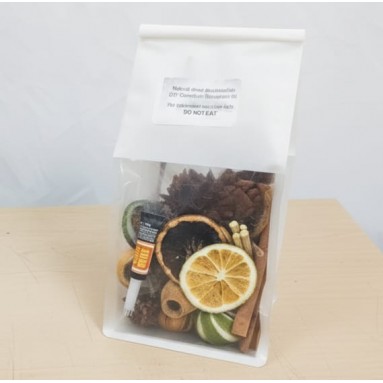 Natural decoration kit